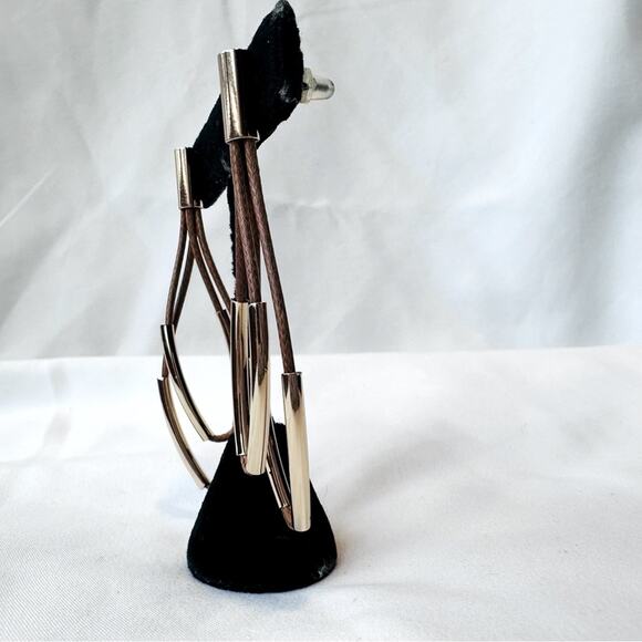 Zenzii - Modernist Waxed cord and gold tubes Double strand Earrings - Picture 4 of 5